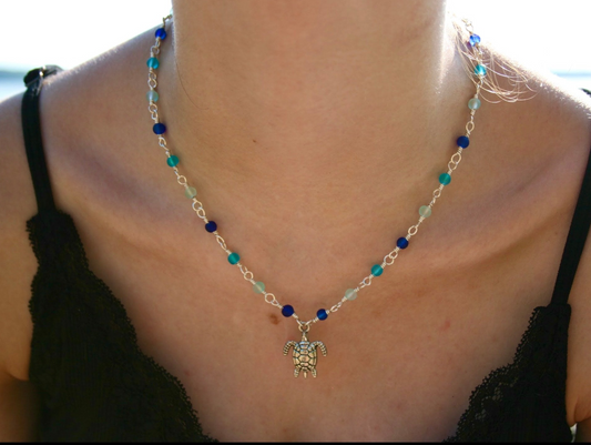 Isla/ tri-blue turtle necklace